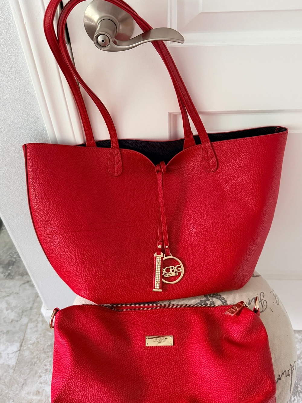 BCBG Paris Red Leather Tote Bag - Picture 4 of 8